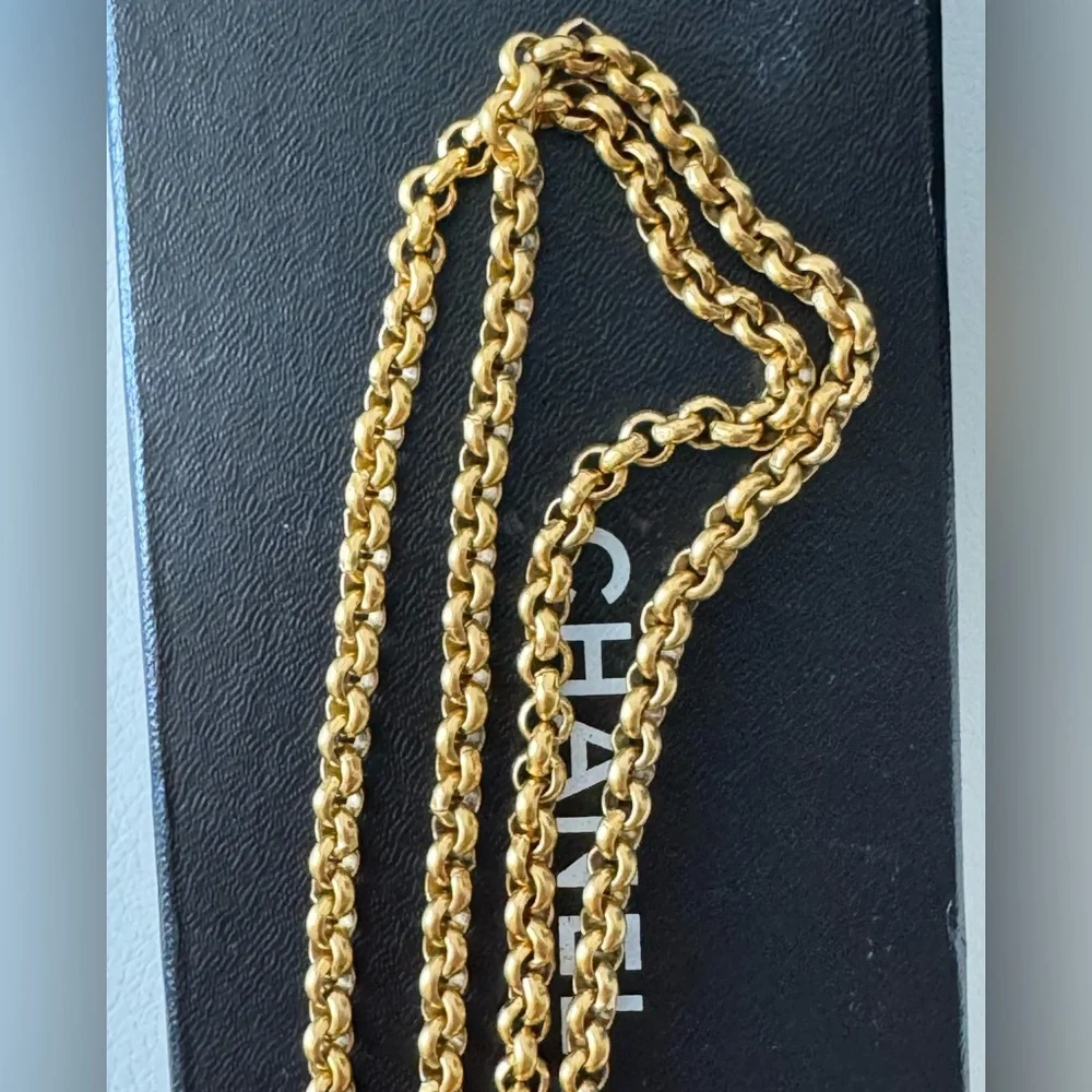 Chanel RARE 24K Gold Plated Necklace with Box in Excellent Condition